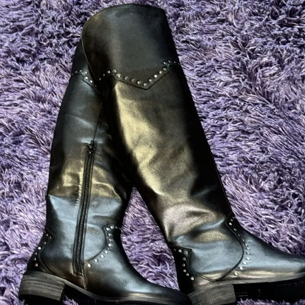 Aerosols West Side leather studded boots